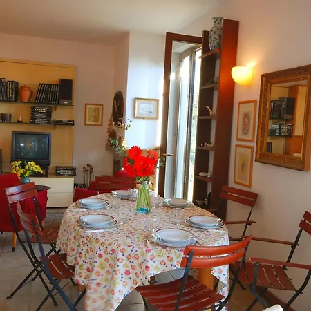 Ferienhaus Quaint Holiday In With Fenced Garden *
